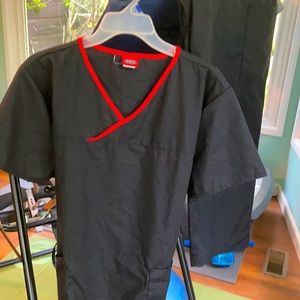 Women’s scrub set